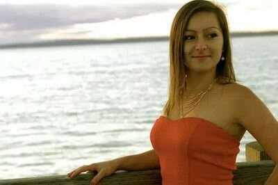 estherE95's profile picture. 