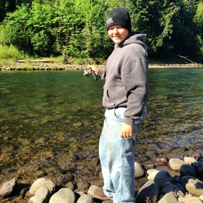 jlselfstr's profile picture. love to hunt