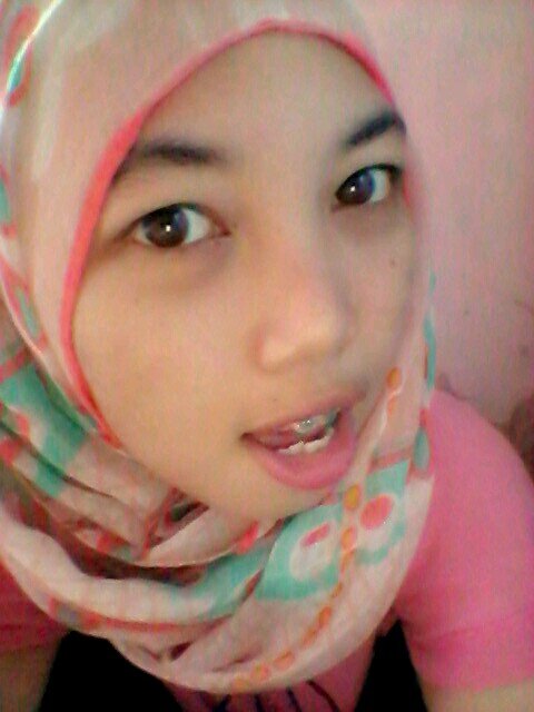 path : ades pratisi ig: @adespratisi bm: 74ee888c