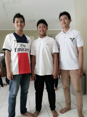 Guitarist | Gemini | @SOCBRAVO | Ig/WeChat/Line: yunandikadikaa