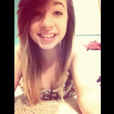 RilesSmilesLots's profile picture. @InTheCrackWebb is bae ❤️