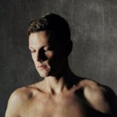 Super stiff Ashtanga yogi and software engineer. Passionate about technology, the environment and travel.
