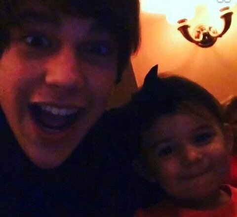 海外♥洋楽♥                                                                                         Belieber/Directioner/Mahomies/Arianators           ℓσνє♡