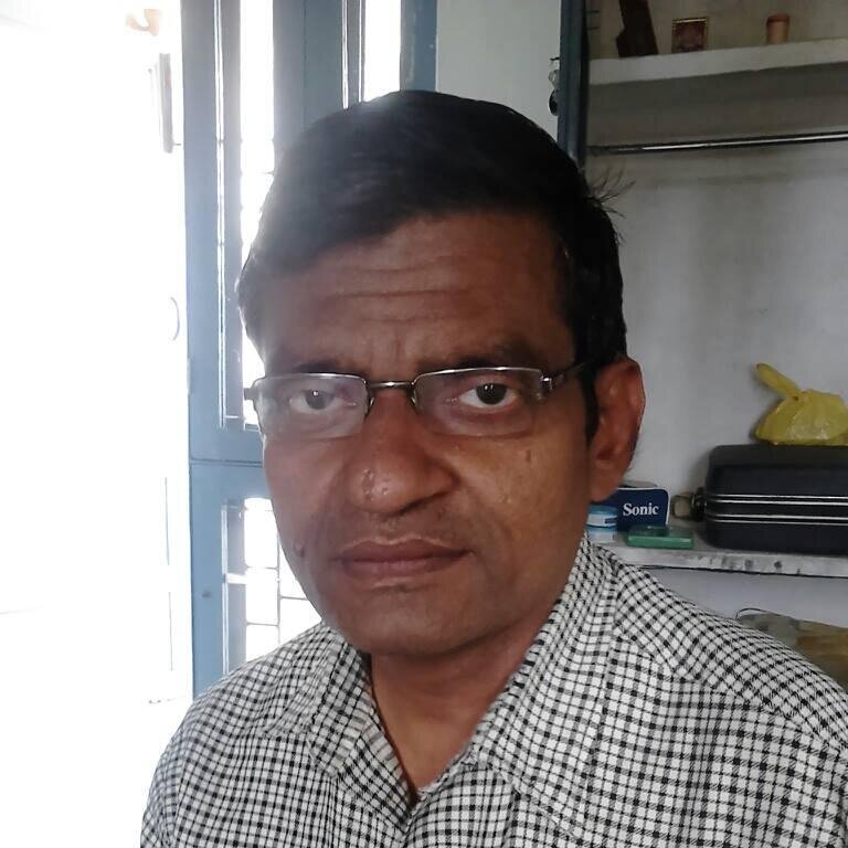 पुस्तकालयाध्यक्ष :केन्द्रीय विद्यालय संगठन (शिक्षा मंत्रालय भारत सरकार) दिल्ली सम्भाग: केन्द्रीय विद्यालय पुष्प विहार( द्वितीय पाली) 
नयी दिल्ली -110017