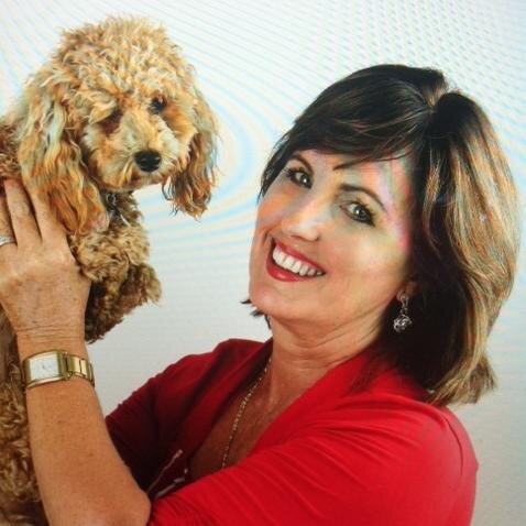 cookfordogs's profile picture. Each week we bring you nutritious and fun dog friendly recipes for that special dog in your life! From dinners to doggie ice cream and pup cakes - Bone Appetit!