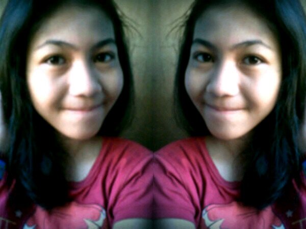 WardahRosiana27's profile picture. Alone▼