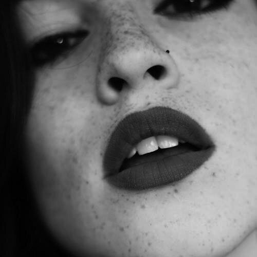 threadupdates's profile picture. rub your eyes.