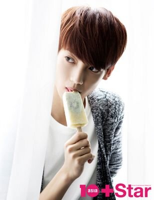 อันยองครับผม โจยองมิน แฝดผู้พี่ผู้มีความคาริสม่าแห่งวง Boyfriend ฟอลมาคุยกับผมกันนะครับ ^^ #JustBotNotReal