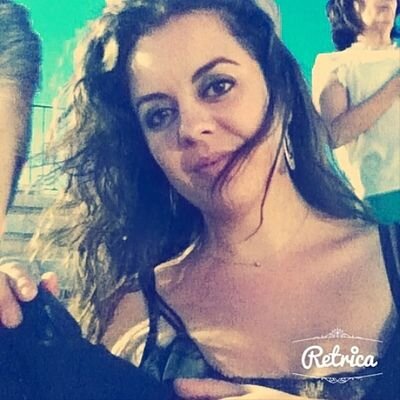 Activa, creativa, licenciada en Ciencias del Trabajo y Master en RRHH. Profesora de FOL en Ceir-Arco Villarroel Barcelona