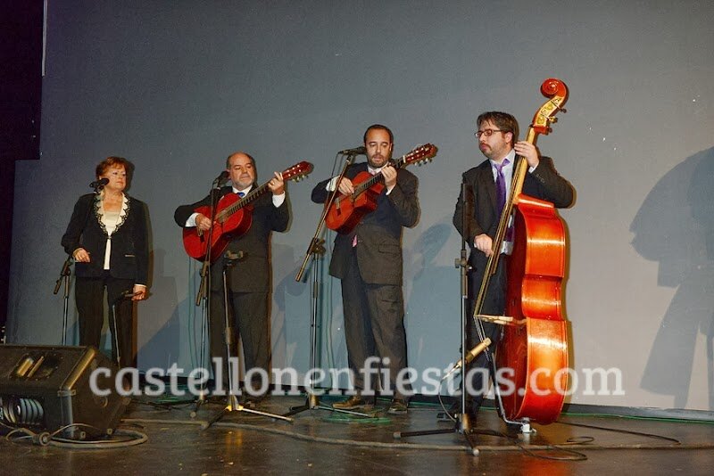 grupovozymodos's profile picture. Grupo de Boleros formado por Pedro Luis Agut (requinto), Ricardo Collado(guitarra), Jorge Agut(contrabajo) y Maribel (Voz).
