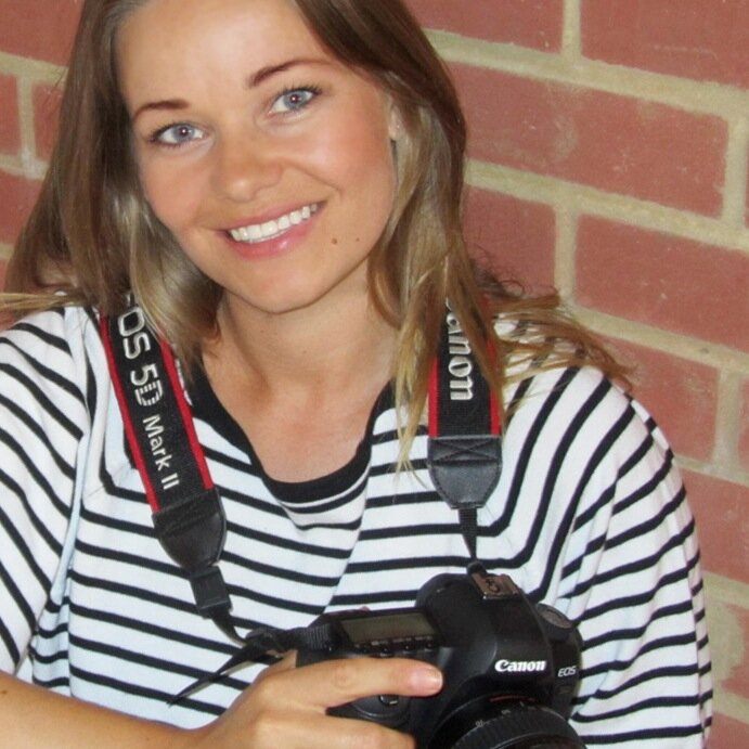 @aniasphoto Lifestyle photographer specialising in Model and Fashion photography