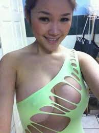 Love SEX. YANG SUKA TANTE-TANTE FOLLOW YAA. DM Sex