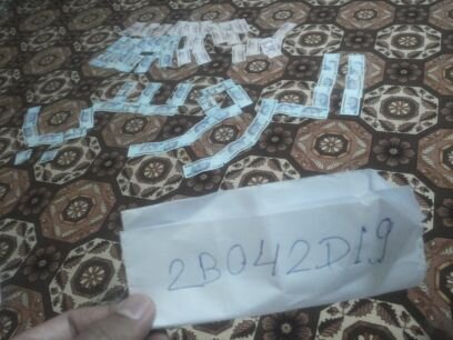 ‏كل كلمة تخرج من فمك لن تعود إما أن تسقطك أو ترفعك فتخير كلماتك جيداً

2B042D19