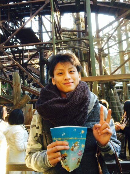 13から14に乗り換えました☆★もちろん13は大切な車ですので、今でも動く状態で取っといてます♪大和からいまは平塚で独り暮らししてます。
生い立ち
大和中学→向上高校→東海大学
部活
バレーボール
趣味
ドリフト、遊び