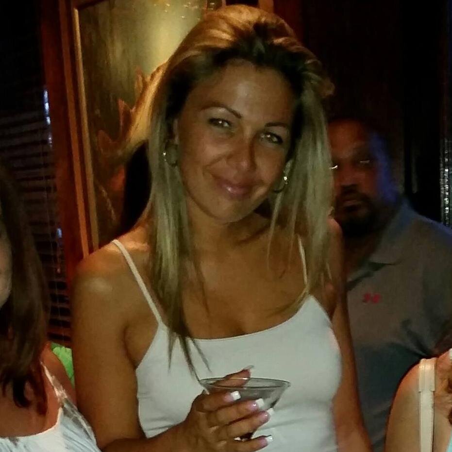 aLayaANGEL1's profile picture. Passionate spa aficionado, baseball mom, angel by choice, marketing enthusiast, and a lover of life. On an ordinary Monday, I am anything but.