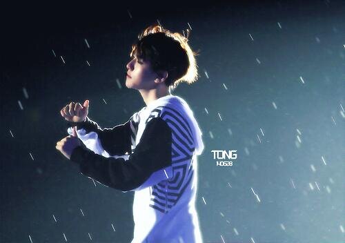 NO NEED TO FOLLOW ME BACK. FOR YOUR FOLLOW BACK YOU SHOULD FOLLOW THIS ACCOUNT @kpopdncemuvs  INSTEAD KAMSA ^^