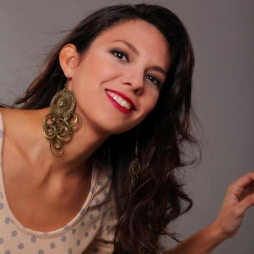 Lic. en Comunicación Social 
Conductora de TV, radio y eventos
Actriz