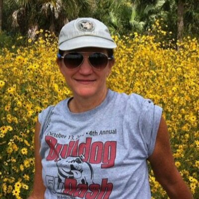 Mother, Middle School Science Teacher, SRO swamp worshipper, live, laugh, love...❤️