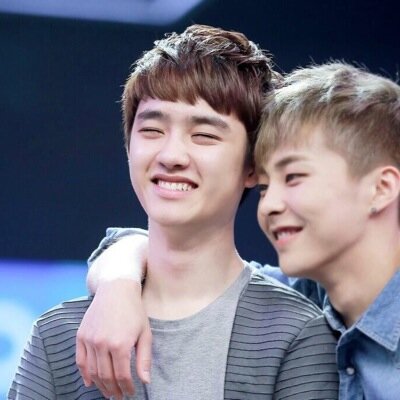 รักทุกอย่างที่เป็น E•X•O เมมเบอทั้ง 12