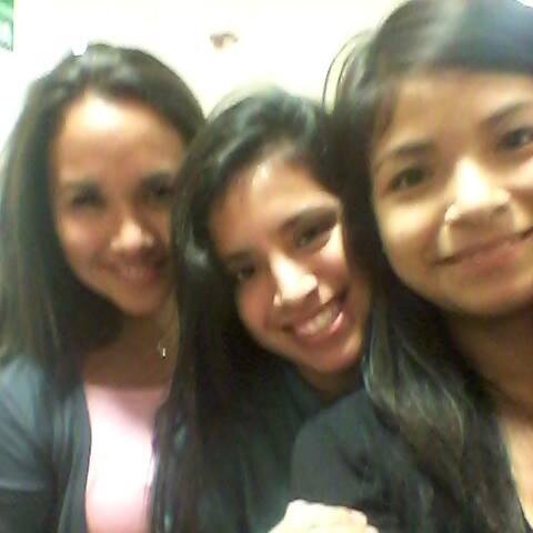 para que mirar hacia el pasado si el presente esta .. (Y) Oohh siii :)