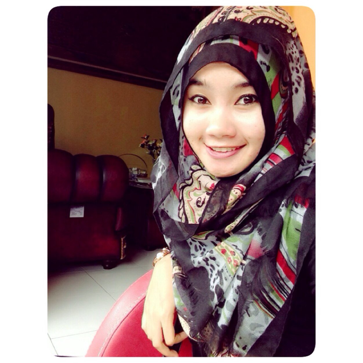 Semua ada waktu nya
Waktu kita terdiam, berjalan dan berlari
Tetap berusaha dan mengharap berkah serta rahmat_Mu ya Allah
Keep slow and success
