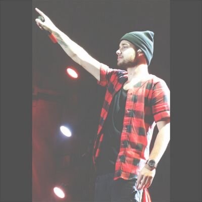 Ziamiles's profile picture. ❤Life without music is like an empty house. Feel so bored, lonely and depressed all the time. Music is a part of my world❤