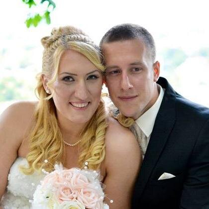 Happily married 23 year old man who is very into sports.Love my wife,football and weightlifting. Herbalife distributor. Big fan of Bayern Munchen.