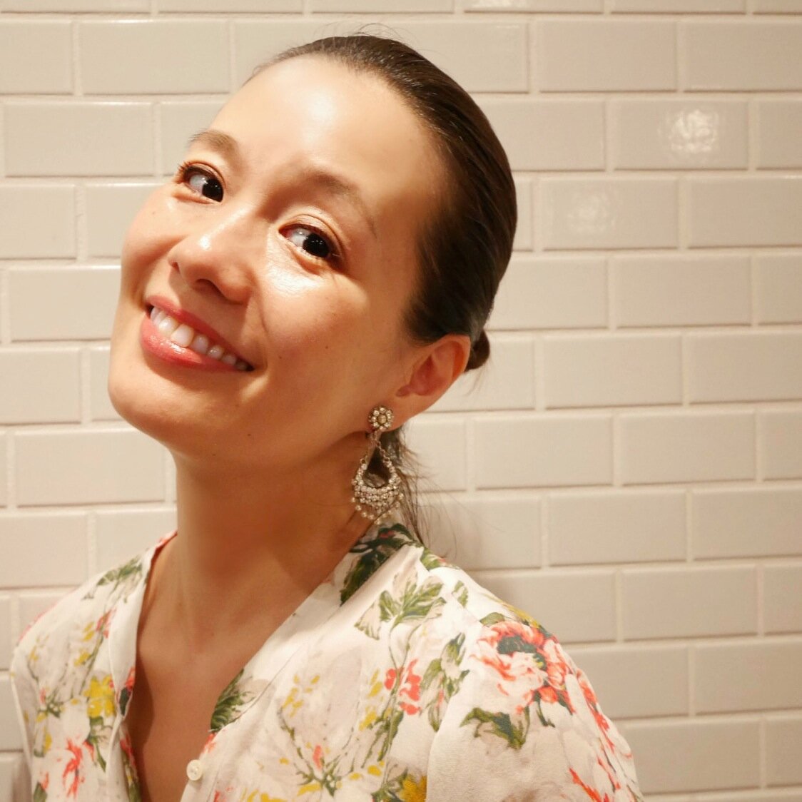 Freelance Editor : フリーランスエディター 2020年3月末、創刊から14年携わらせていただいたNumero TOKYOを卒業しました。 得意分野 : ビューティ&ヘルス 、エンターテイメント、ライフスタイル、カルチャー