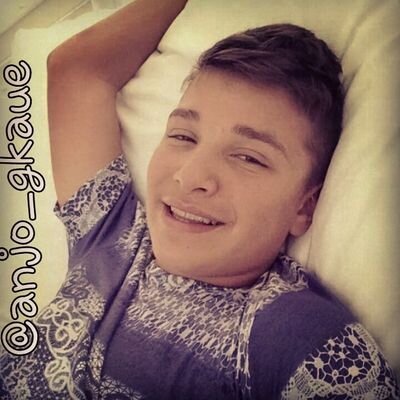 Você é o motivo dos meus sorrisos mais bobos, porém os mais sinceros.
Eterno Gu Castanheira♥ 
Insta:anjo_gkaue