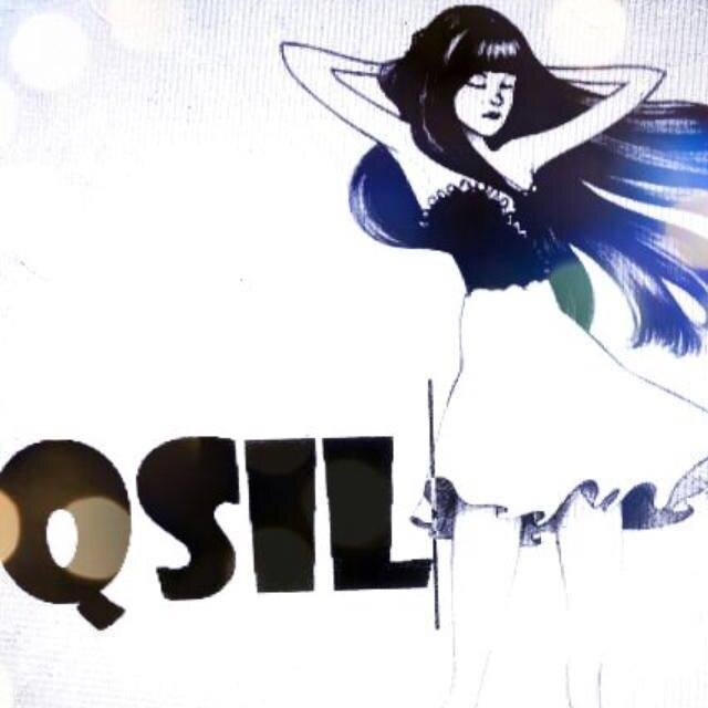 Bringing a revolution into the fashion world - style yourself with QSILfashion