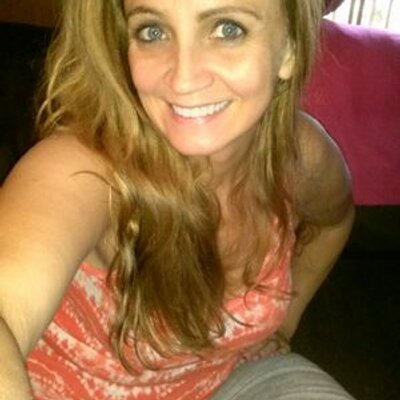 Profile Picture of Dixon's Chick (@StaceyWendell) on Twitter