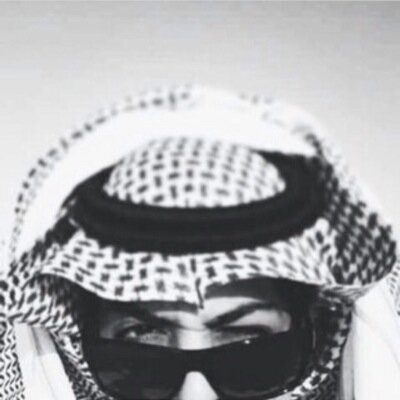 عش عفويتك تاركاً للناس اثم الضنون.
