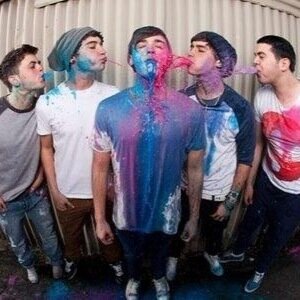This is a Janoskians Fan account ❤️ Just started so follow us ❤️ Please follow - @lukestoygirl