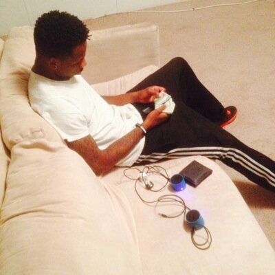 Taken Kik _Nocaption Hmu if you want to hear me sing Have a blessed day