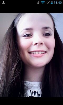 Im 13 years old , im from Dublin :-) .. love 1D,5sos and the vamps !!! follow me and I'll follow you back :-)