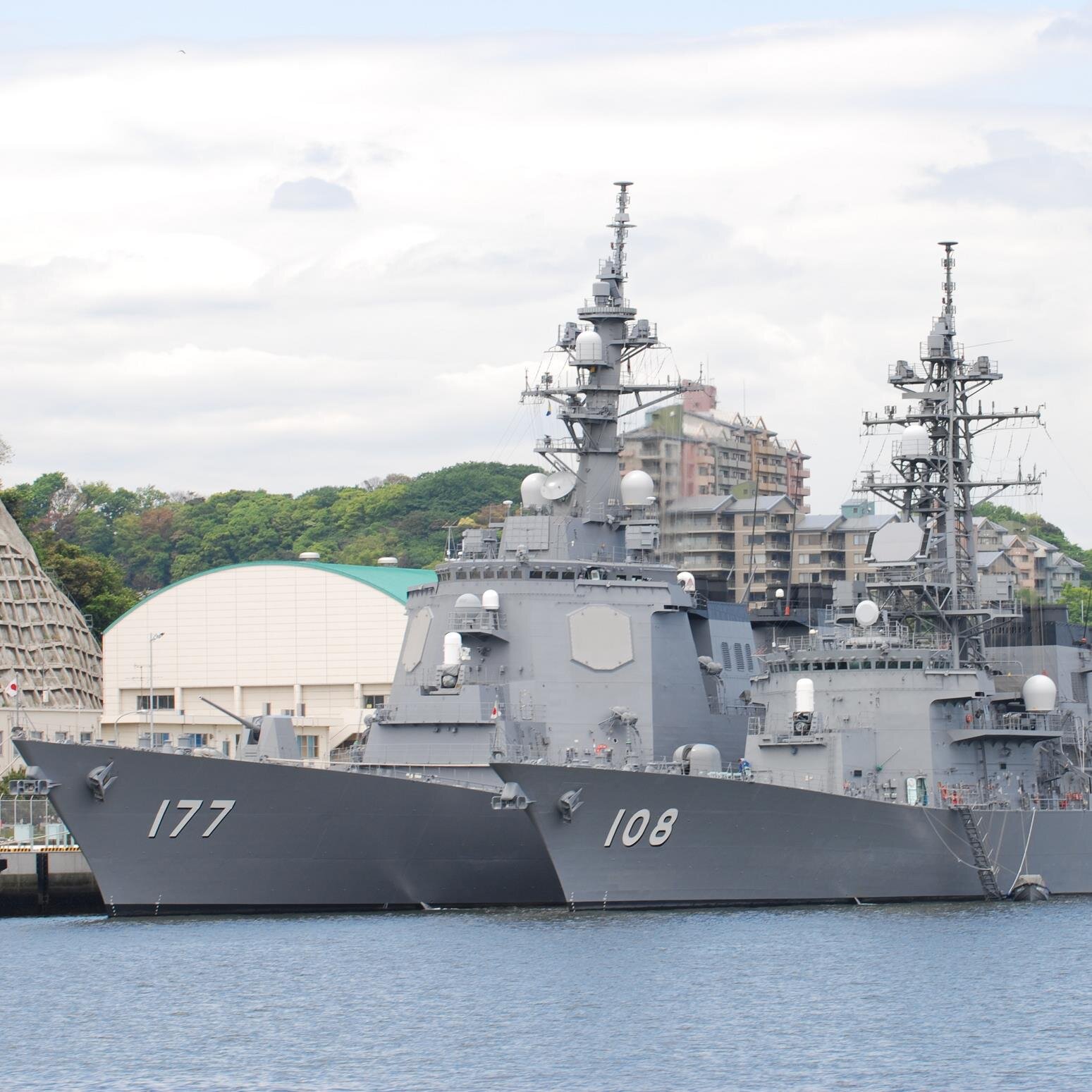 イージス on Twitter