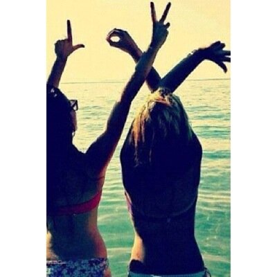 GirlsSuburban's profile picture. 