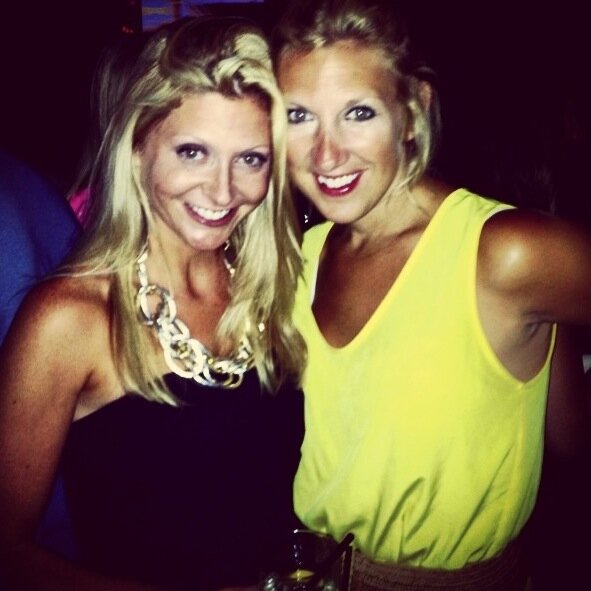 Fashion enthusiast, Husker and Hawks fanatic, lover of food, wine and all things that sparkle.  Events Manager for Pioneer Tavern Group @frontierchicago