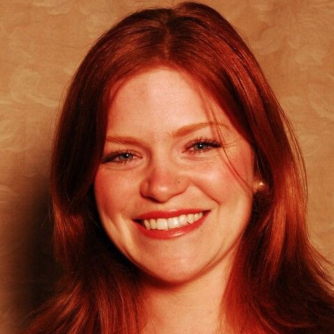Fighting for people & getting people to fight for their communities. Fmr political director @audreydenney Fmr @fronterasdesk, #pubradio reporter