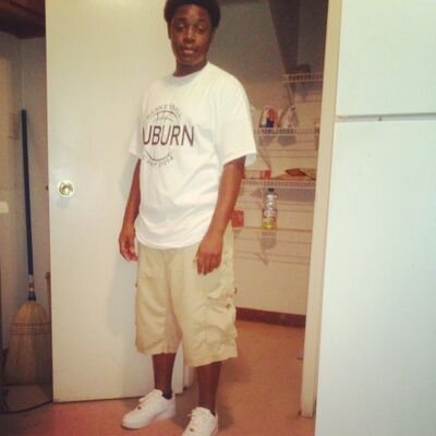 im a the typa nigga that (lay bck always thuggin nd bout money and clothes) fwm !!!!