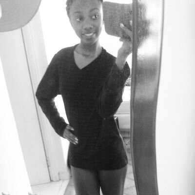 Momo_RaZzIii's profile picture. Pretty, Bow Legs, Love hurts a'f, Tattoos, Peircings, ✗True Love, Trust Noone, 17, Love to laugh with tha 1 in a million smile! ♥ILoveBeingMe♥