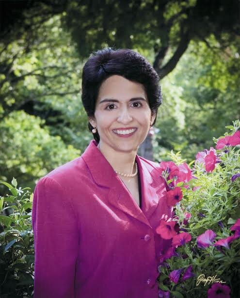 Alhambra_Anjum's profile picture. Leading-edge educator, cross cultural advisor and entrepreneur.