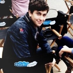 natgifs's profile picture. LISTEN HERE NAT IS EXTREMELY TALENTED THEREFORE HE DESERVES A GIF ACCOUNT TOO SO HERE I AM SERVING MY DUTIES TO BALANCE THE UNVERSE