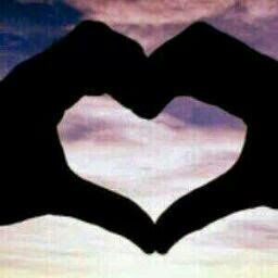 hi I´am a Directioner !! when you are a directioner to please follow me i follow back :)