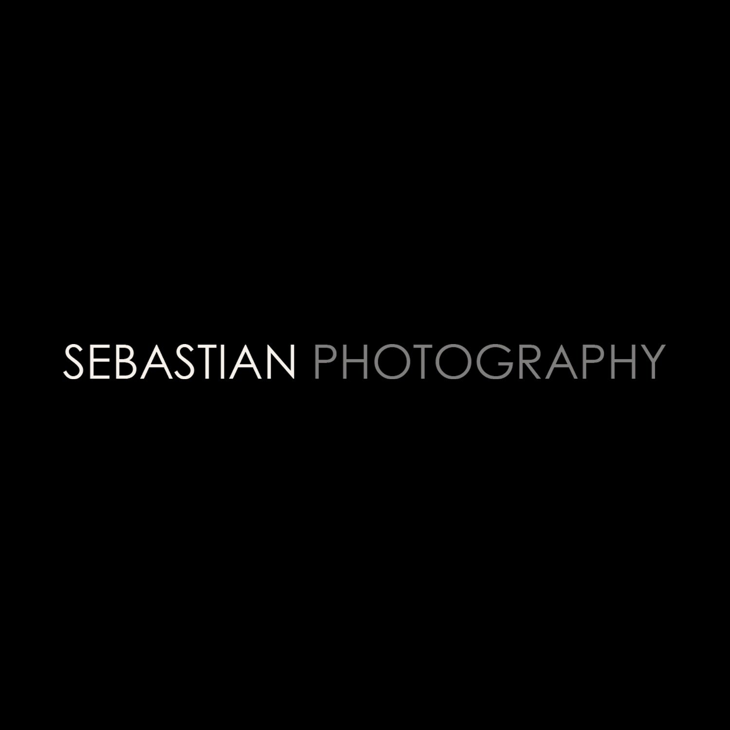 Photography studio specializing in wedding and senior photography  http://t.co/Psr3xViqrj  http://t.co/ws3kqF4yO3