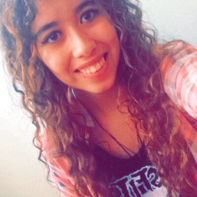 Just a fun-loving crazy girl who loves Smartfood ♥_♥ / long-hair, don't care! =D / follow me and i'll follow you back! ☻