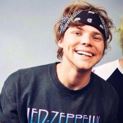 follow @spellbindluke :-)