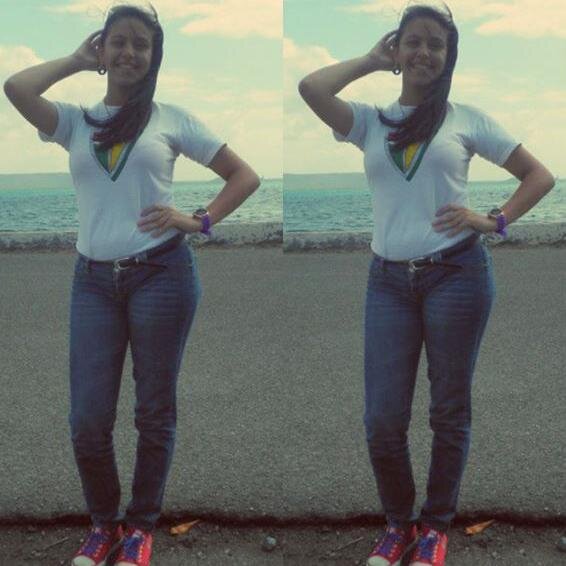 Aunque no lo creas, así no lo parezca, pero soy una princesa.Ser buena es malo ☺