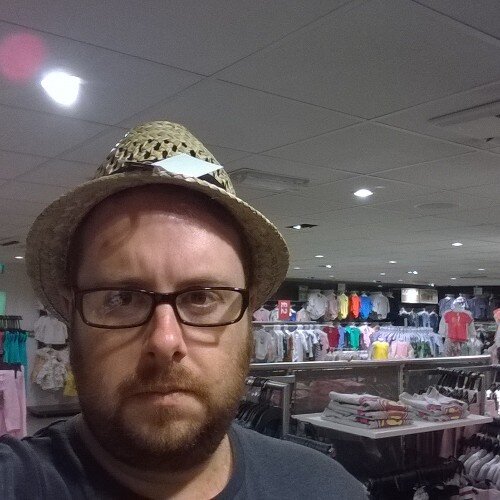 dazza_burton's profile picture. Oh, I do like to be beside the seaside