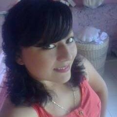 soy linda tierna cariñosa amidable sincera y amo0 amis amigo0s wiii!!